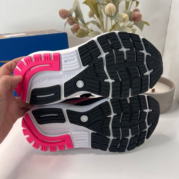 Brooks Ghost 16 Running Sneaker Lace Up Black/Pink 1204071B074 Women 6 M NWB - Picture 8 of 10